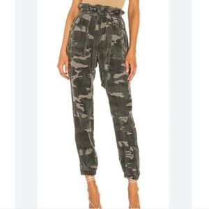 Pam & Gela Camo Paperbag Waist Joggers sz S